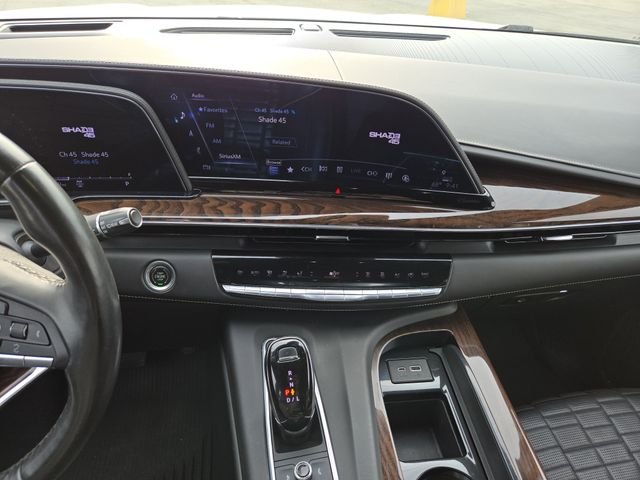 Used 2022 White Cadillac Sport Platinum image 24