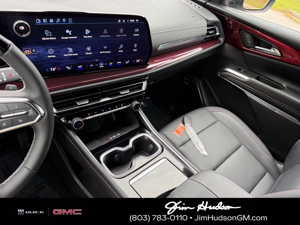 Used 2024 Gray Chevrolet Z71 image 33