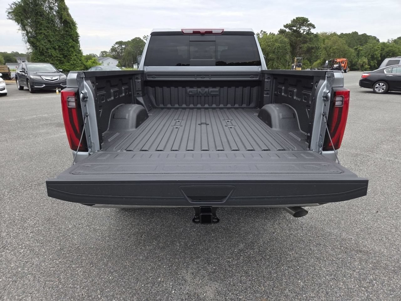 New 2026 Sterling Metallic GMC SLT image 23