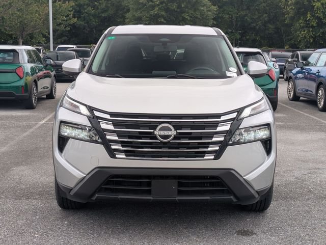 Used 2024 Silver Nissan SV image 8