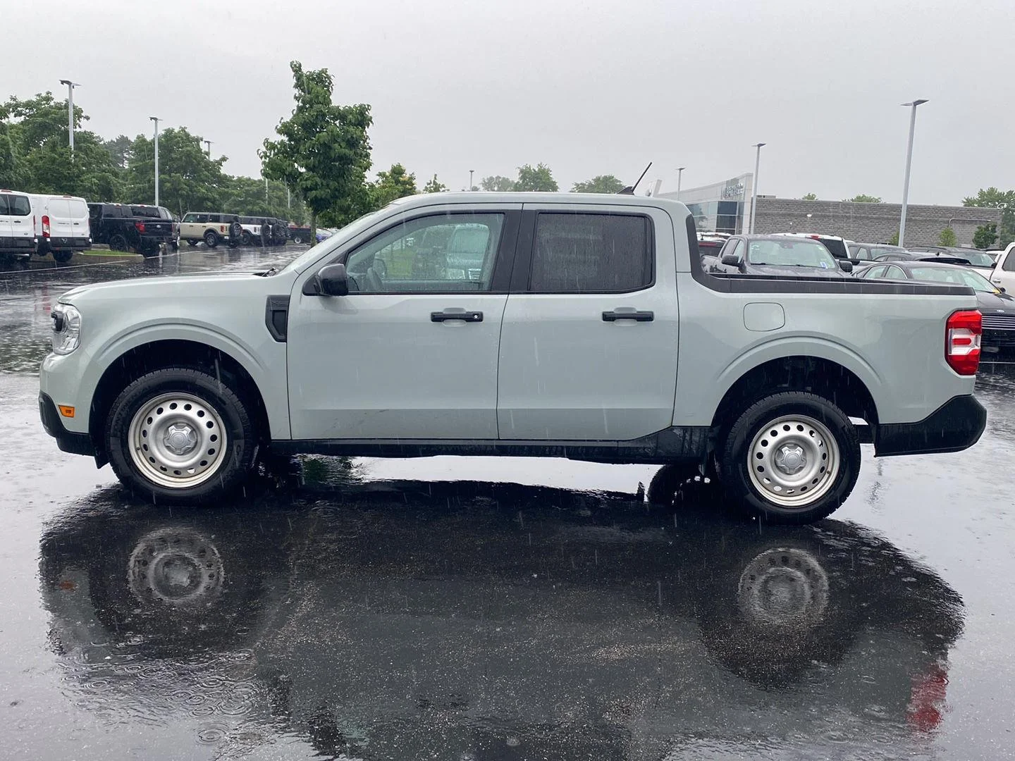 Used 2022 Cactus Green / Gray Ford XL image 7
