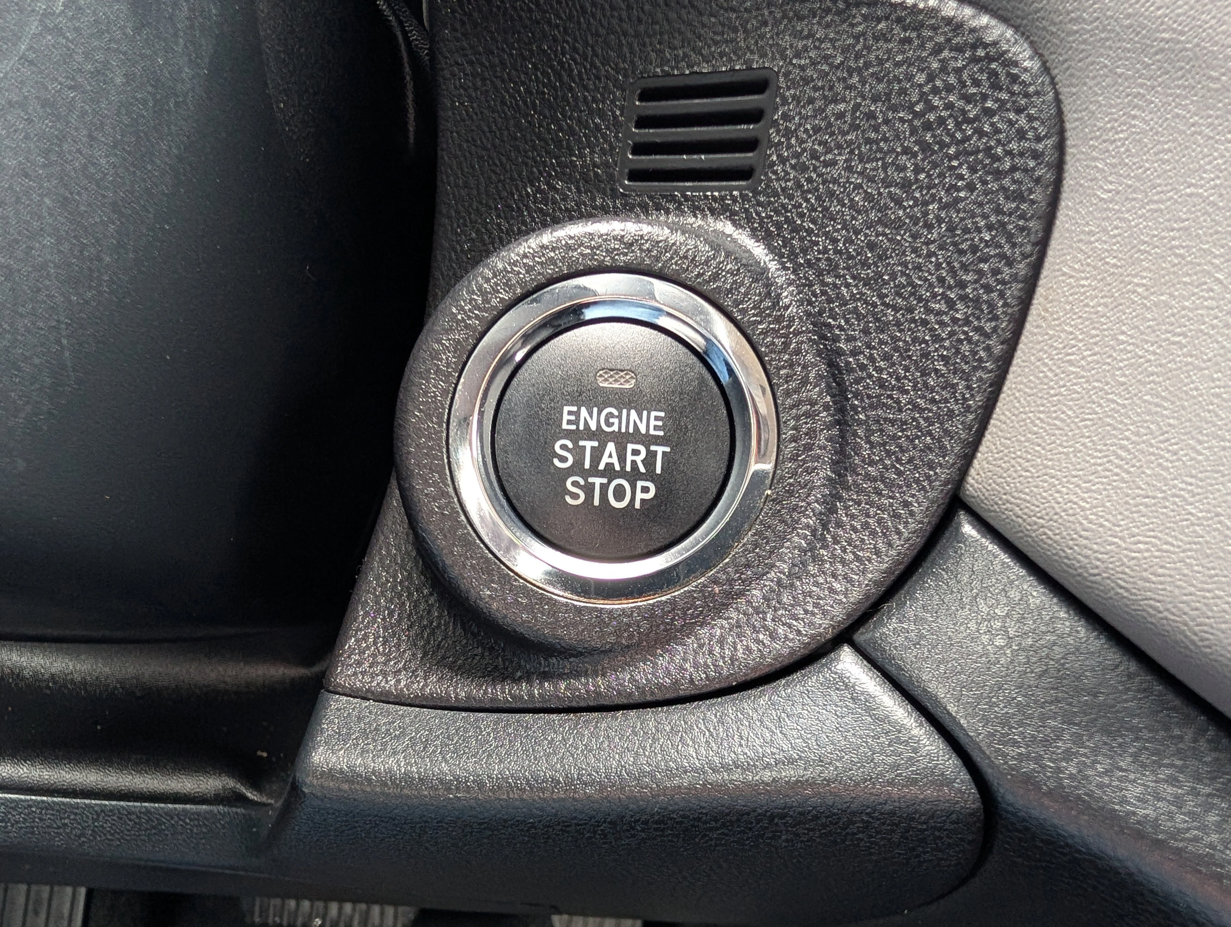 Used 2022 Crystal Black Silica Subaru Premium image 29