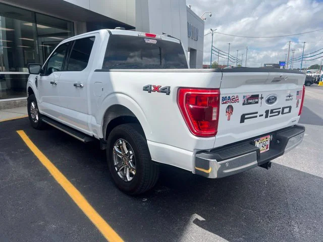 Used 2023 Oxford White Ford XLT image 4