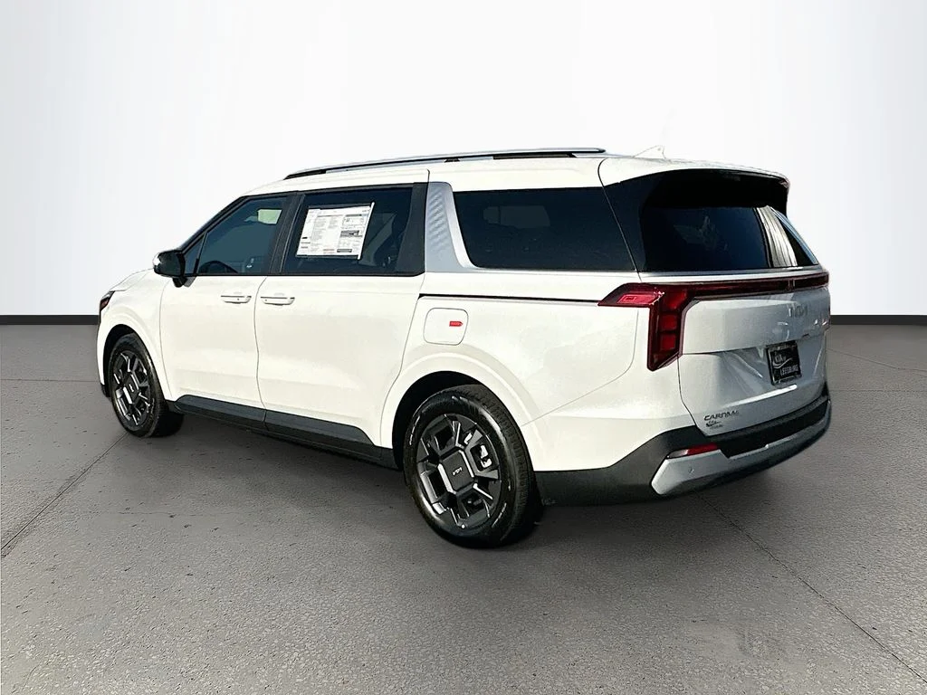 New 2026 Snow White Pearl Kia EX image 5