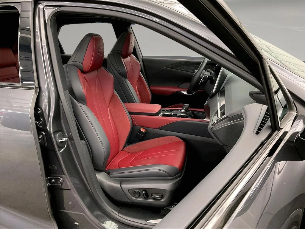 Used 2025 Gray Lexus 500h F SPORT Performance image 10
