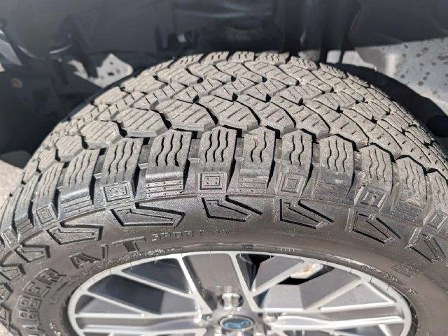 Used 2024 Black Jeep High Altitude image 29