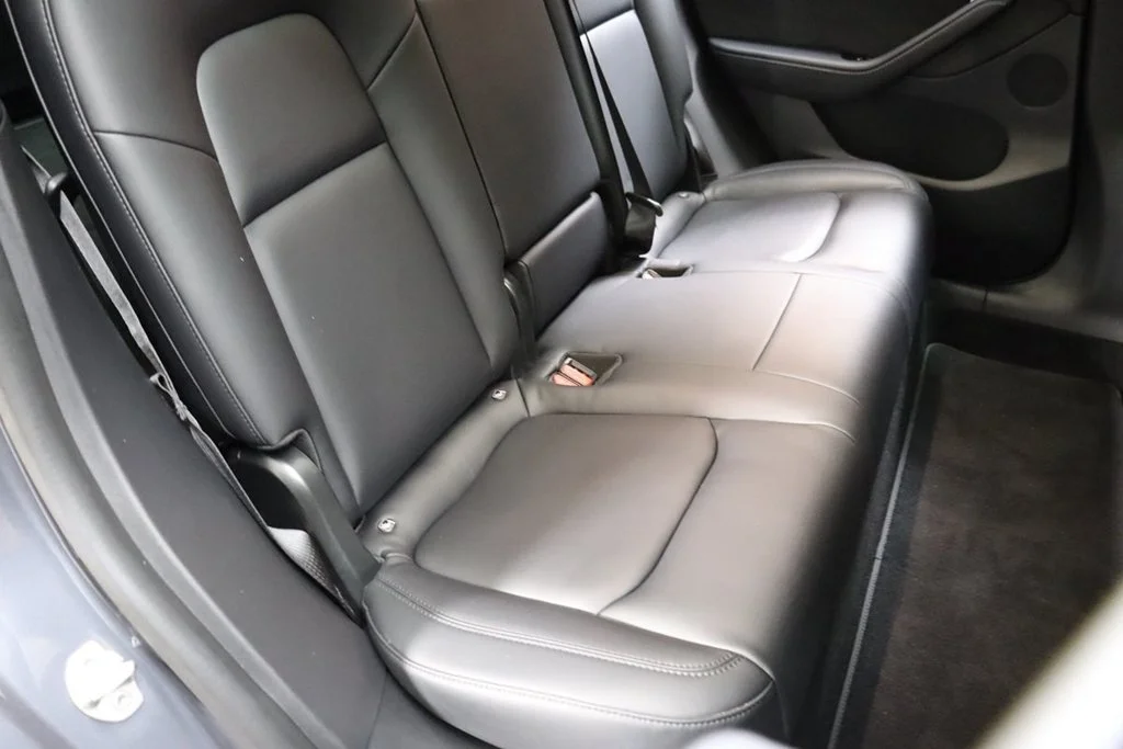Used 2020 Solid Black Tesla Long Range image 60