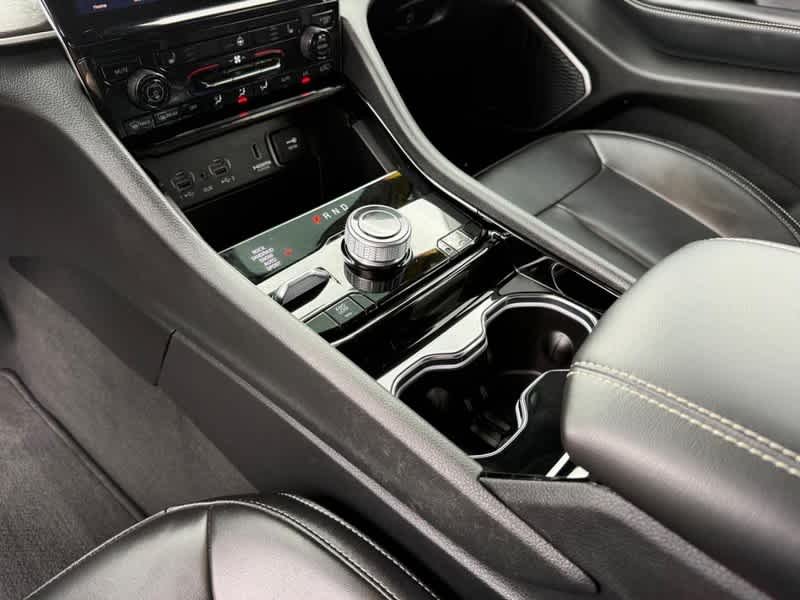 Used 2023 Baltic Gray Metallic Clearcoat Jeep  image 22