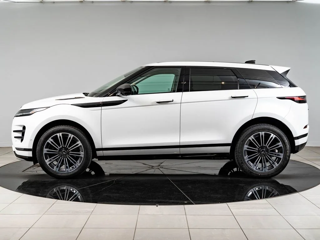 Used 2025 Ostuni Pearl White Metallic Land Rover Dynamic image 5