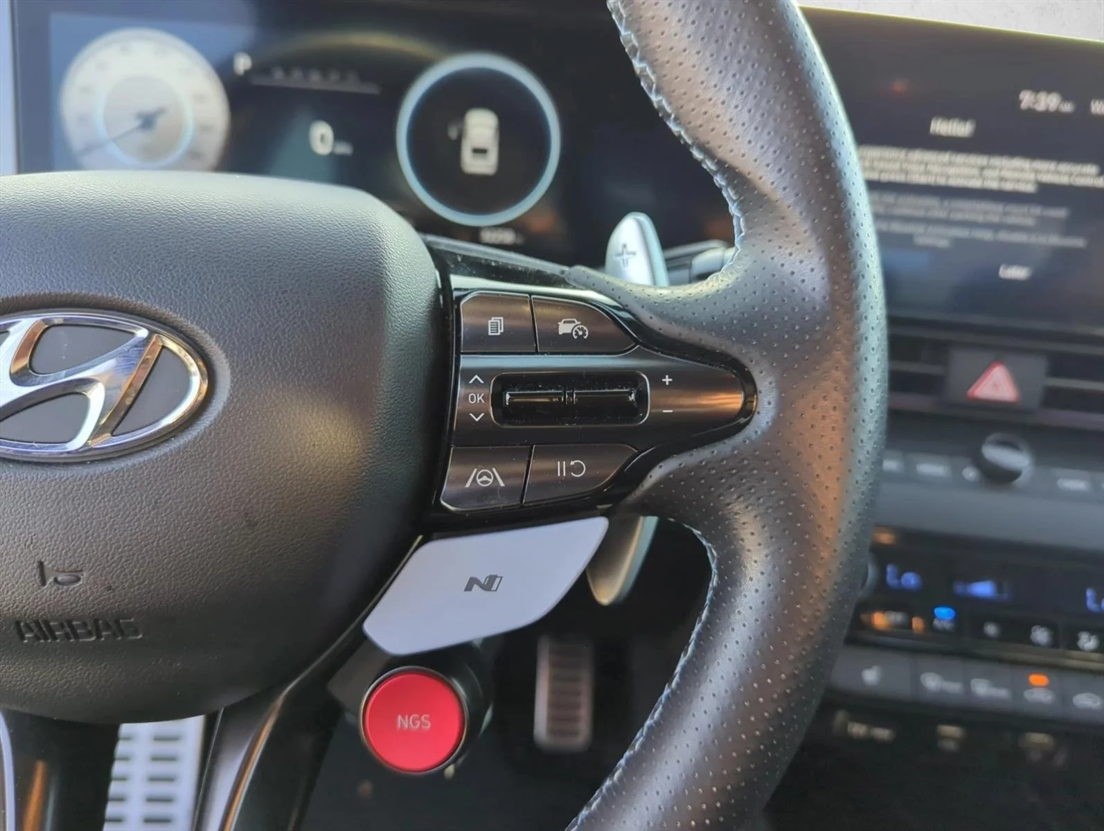 Used 2023 Ceramic White Hyundai  image 16