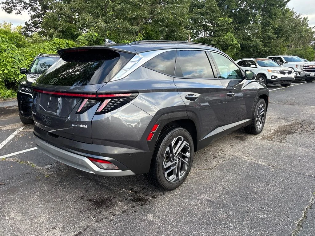 Used 2025 Titanium Gray Hyundai Limited image 3