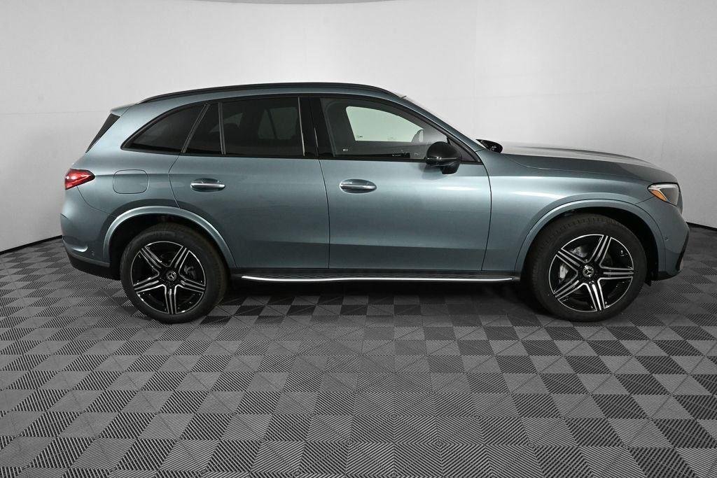 New 2026 Verde Silver Metallic Mercedes-Benz GLC 300 image 25