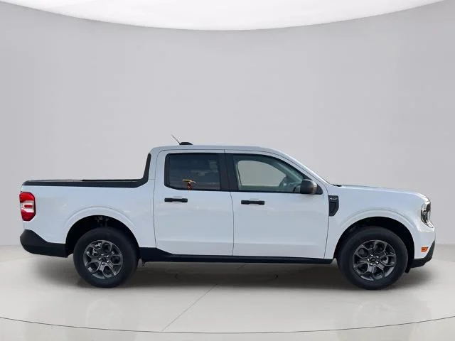 2025 Ford Maverick XLT - Photo 27