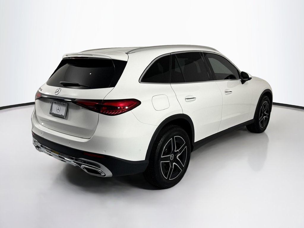 Certified Used 2026 Polar White Mercedes-Benz GLC 300 image 5