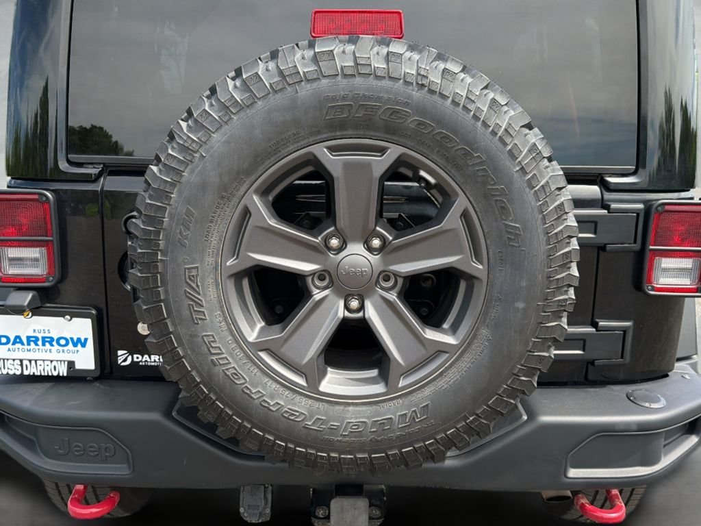 Used 2018 Black Jeep Unlimited Rubicon image 17