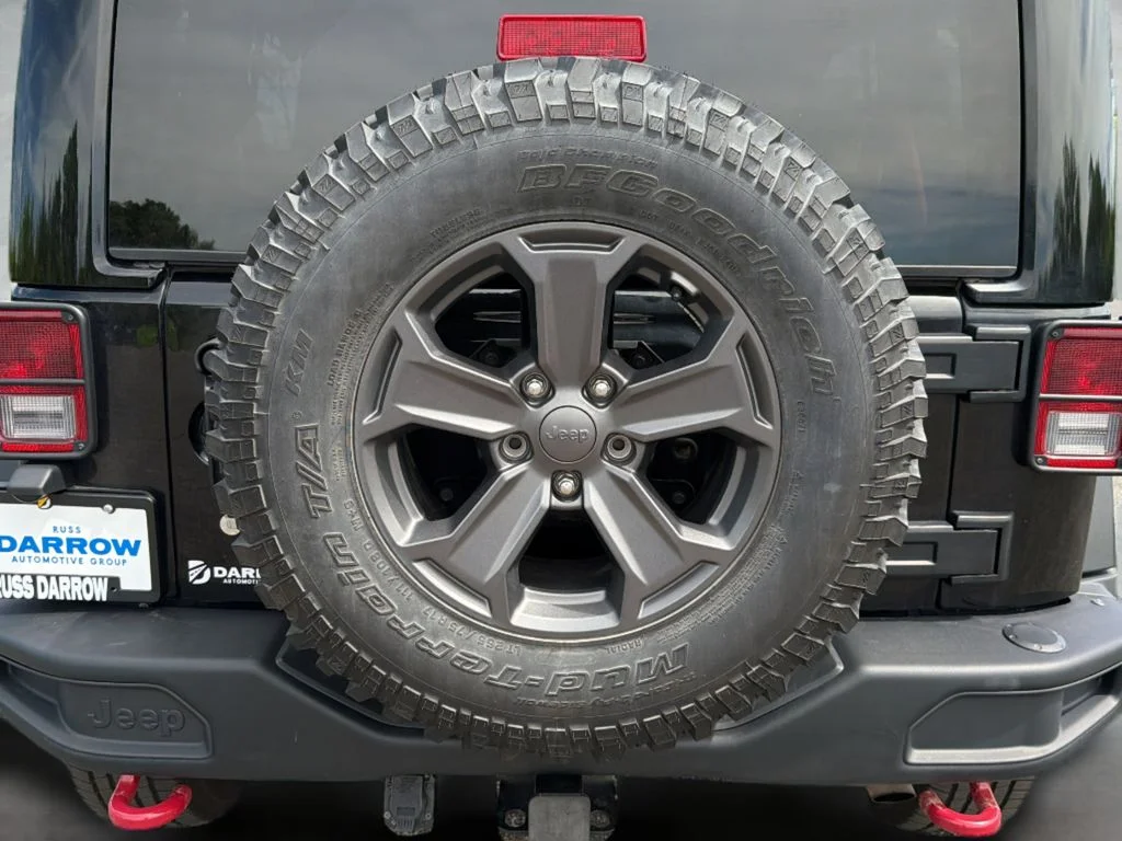 Used 2018 Black Jeep Unlimited Rubicon image 17