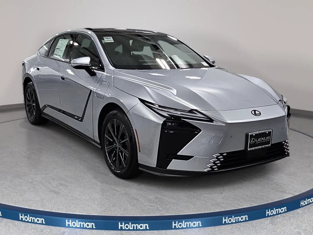 New 2026 Iridium Lexus PREMIUM image 3
