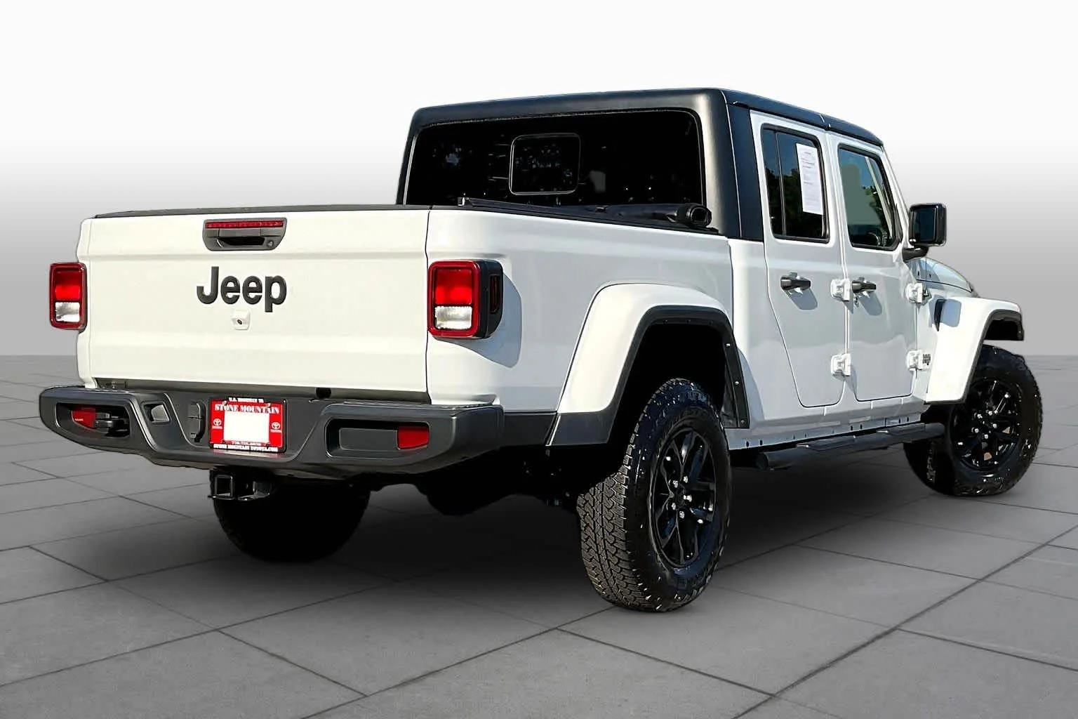 Used 2023 Bright White Clearcoat Jeep Sport S image 13