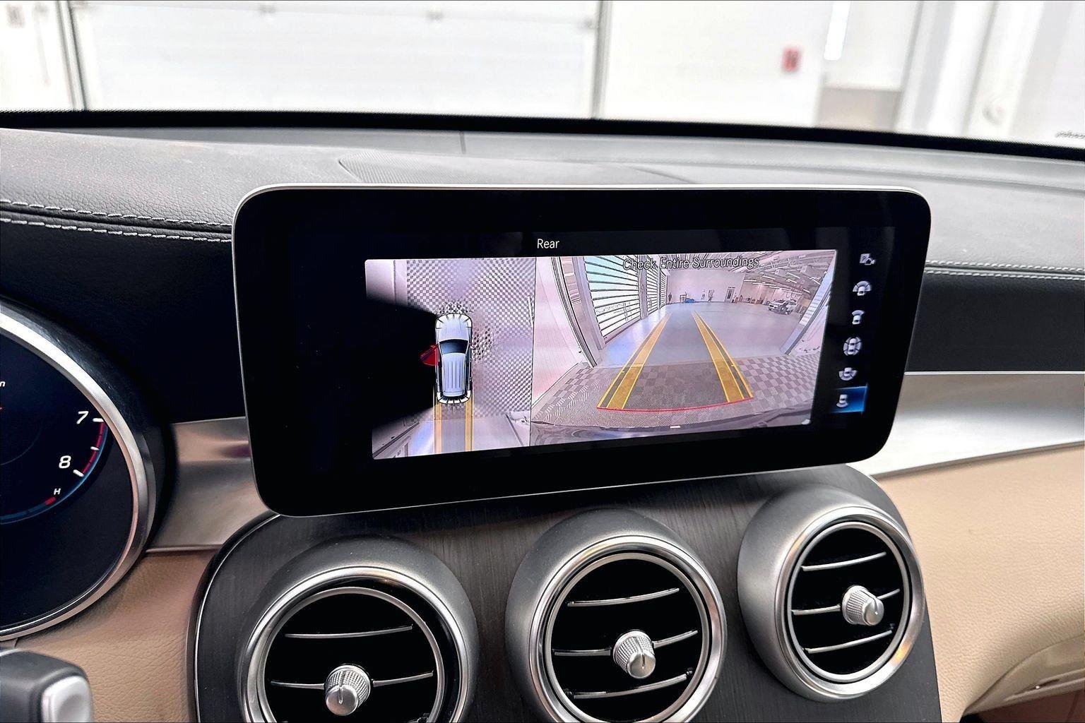Used 2022 Lunar Blue Metallic Mercedes-Benz GLC 300 image 19