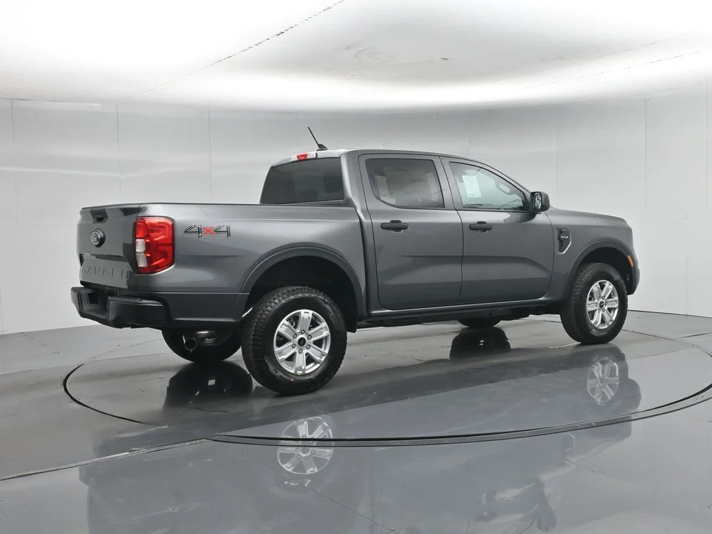 New 2026 Gray Ford XL image 25