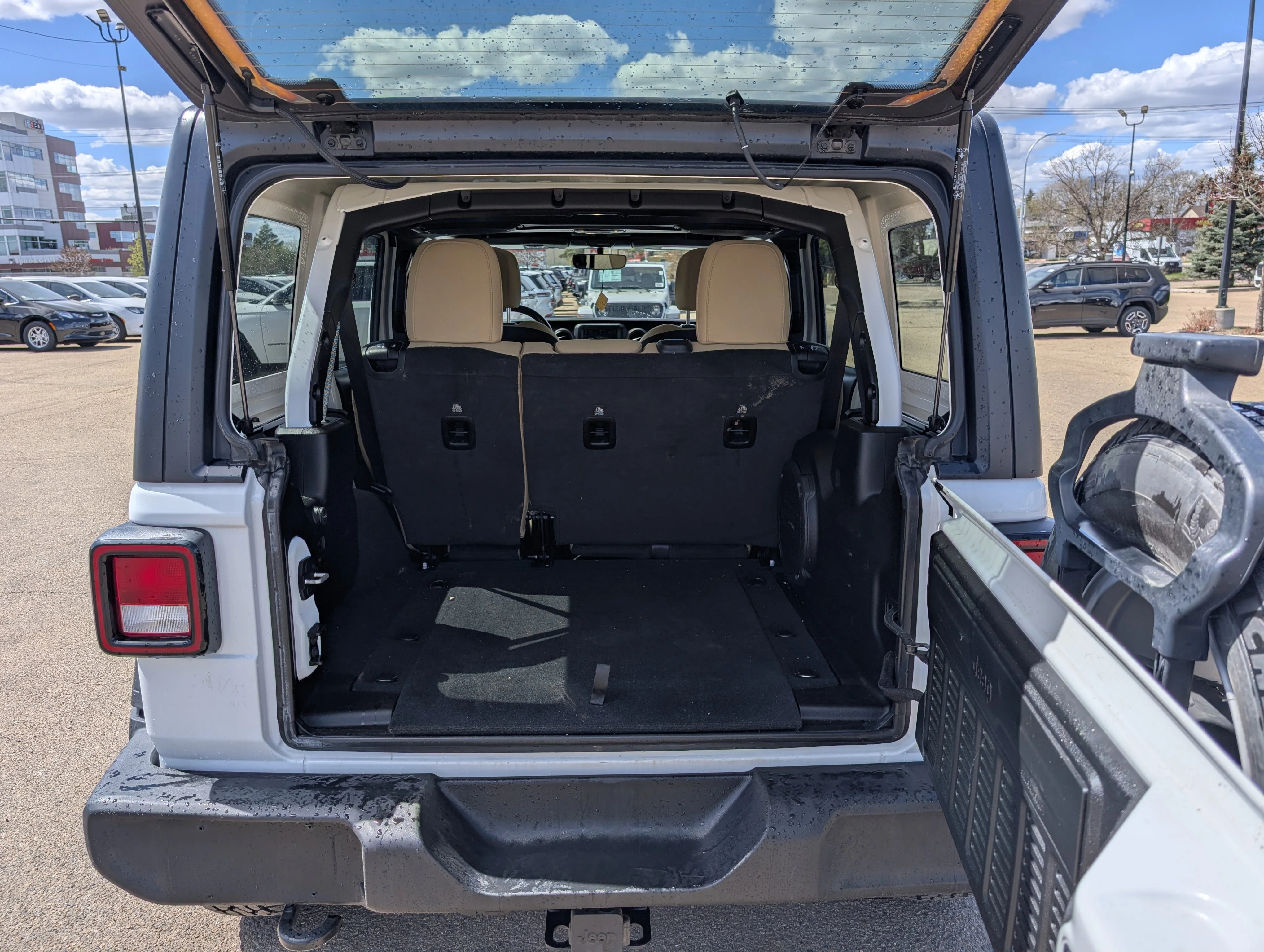 Used 2021 Bright White Jeep Unlimited Sport image 6