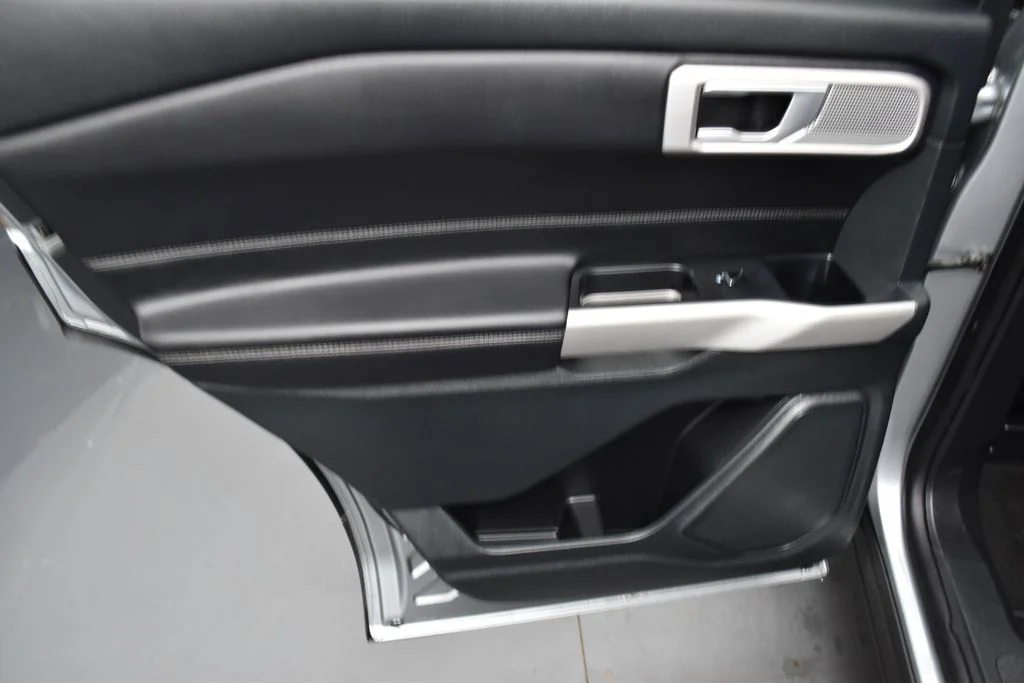 Used 2024 Silver Ford XLT image 21