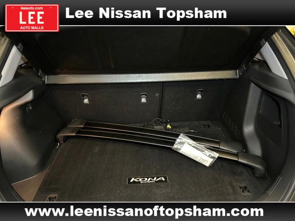 Used 2023 Abyss Black Pearl Hyundai SEL image 19