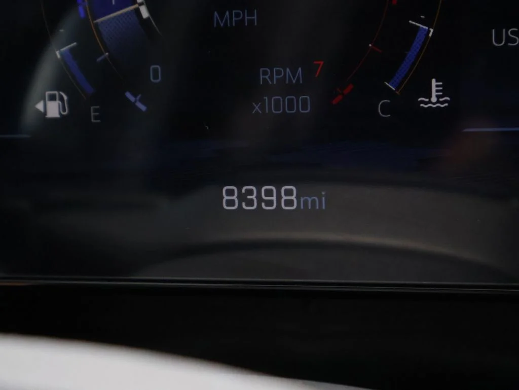 Used 2026 Summit White Chevrolet LT image 29