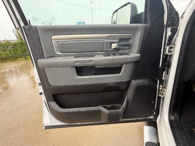 Used 2017 Bright White Clearcoat Ram Big Horn image 23