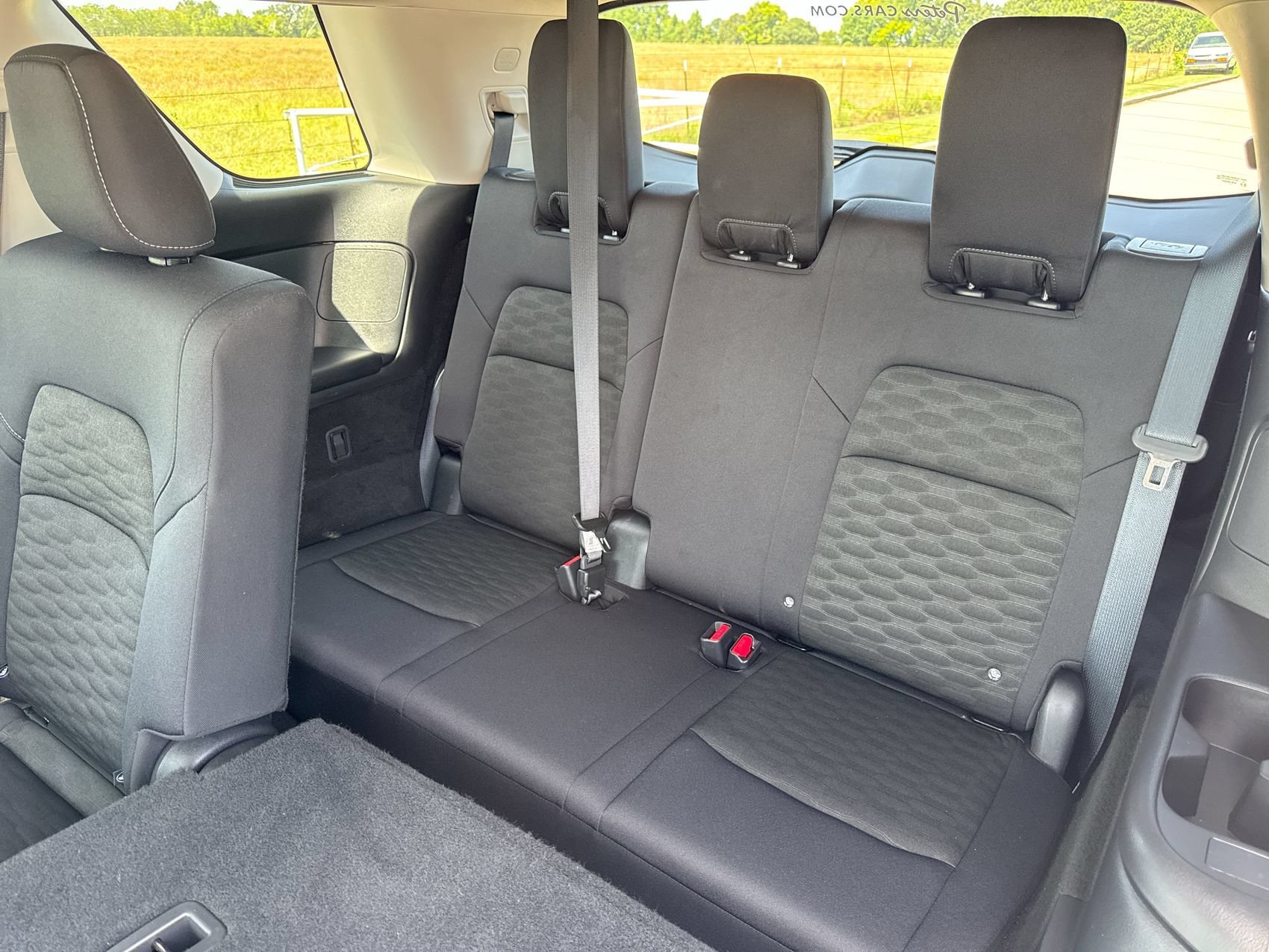 Used 2026 Glacier White Nissan S image 22