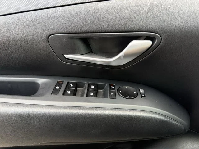 Used 2025 Gray Hyundai SEL image 21