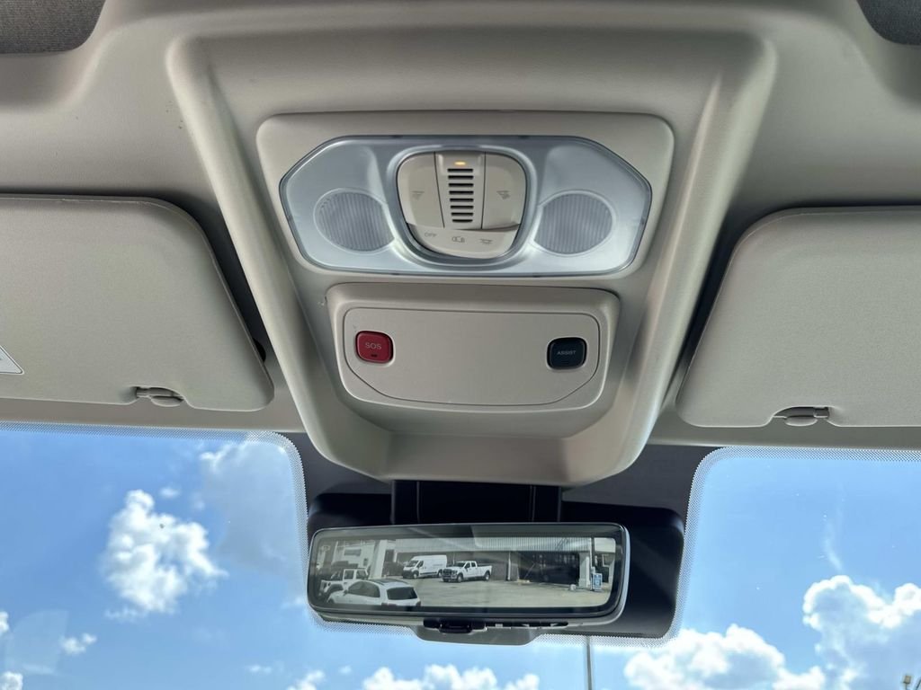 New 2026 Bright White Clear-Coat Exterior Paint RAM High Roof image 42