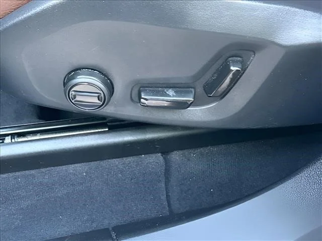 Used 2023 Black Stone Volvo Plus Bright Theme image 17