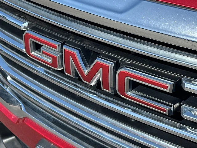 2023 GMC Terrain SLT - Photo 38