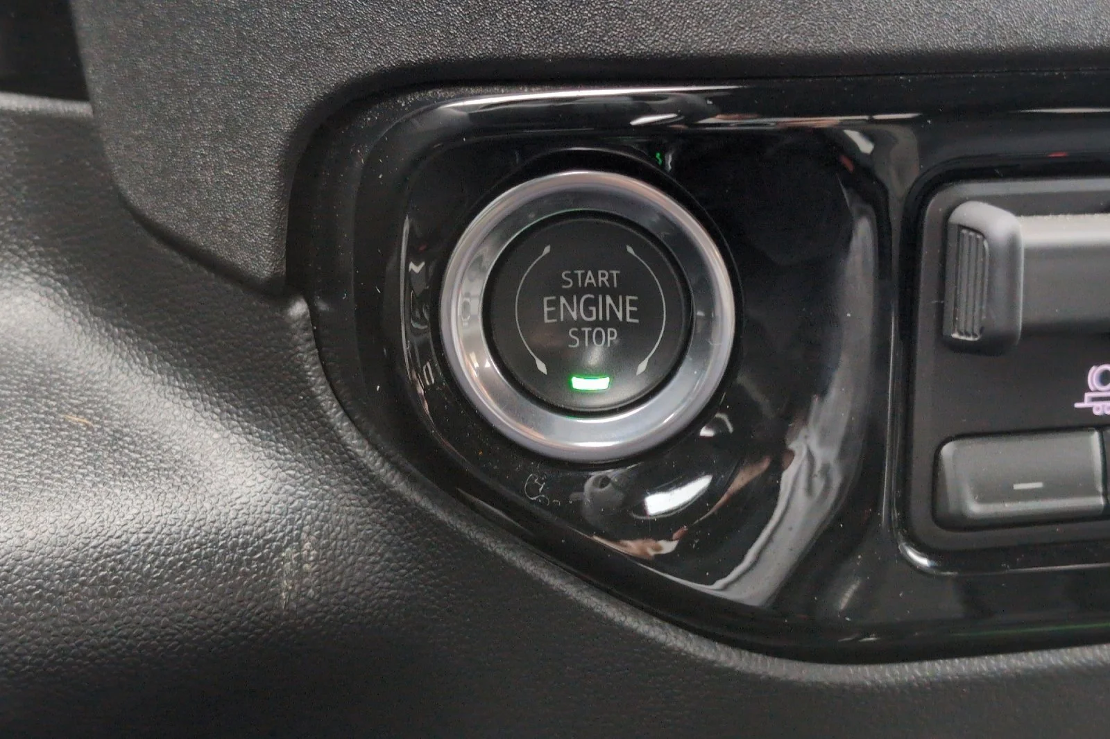 Used 2026 White Sands Chevrolet ZR2 image 23