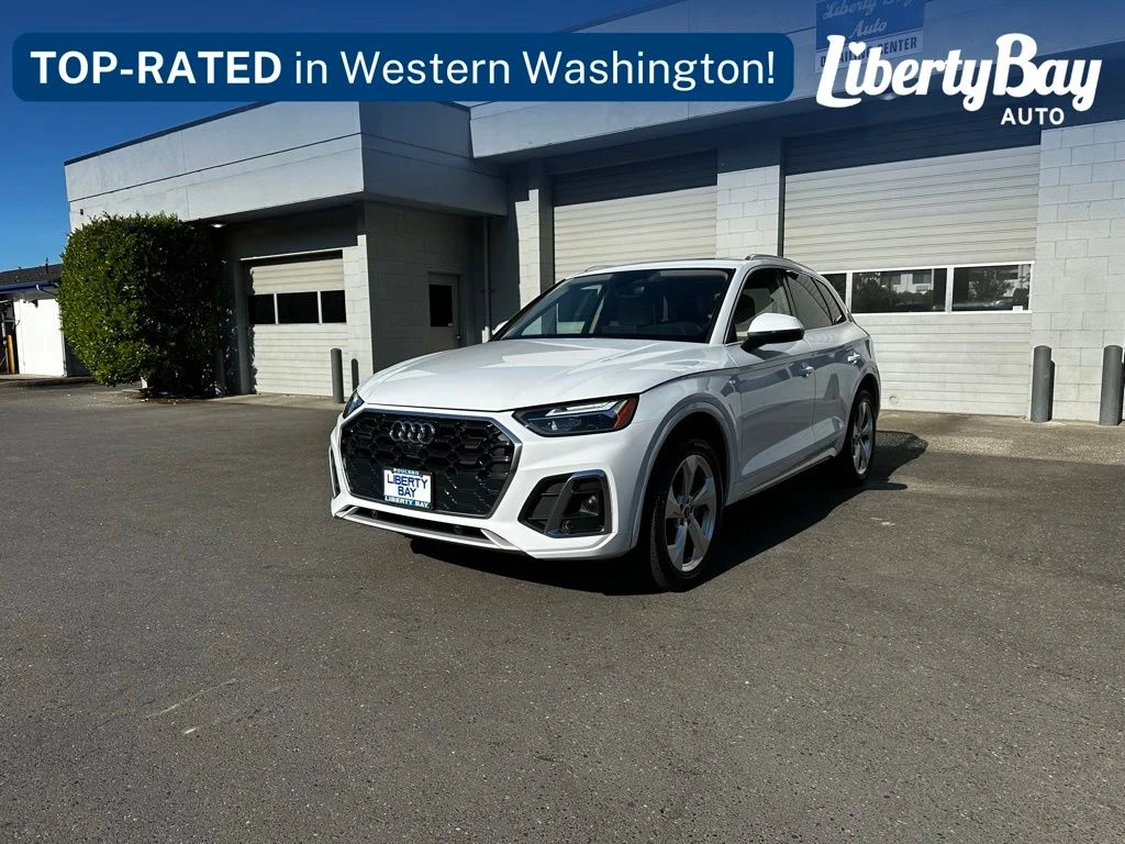 2023 Audi Q5 45 Premium Plus's photo