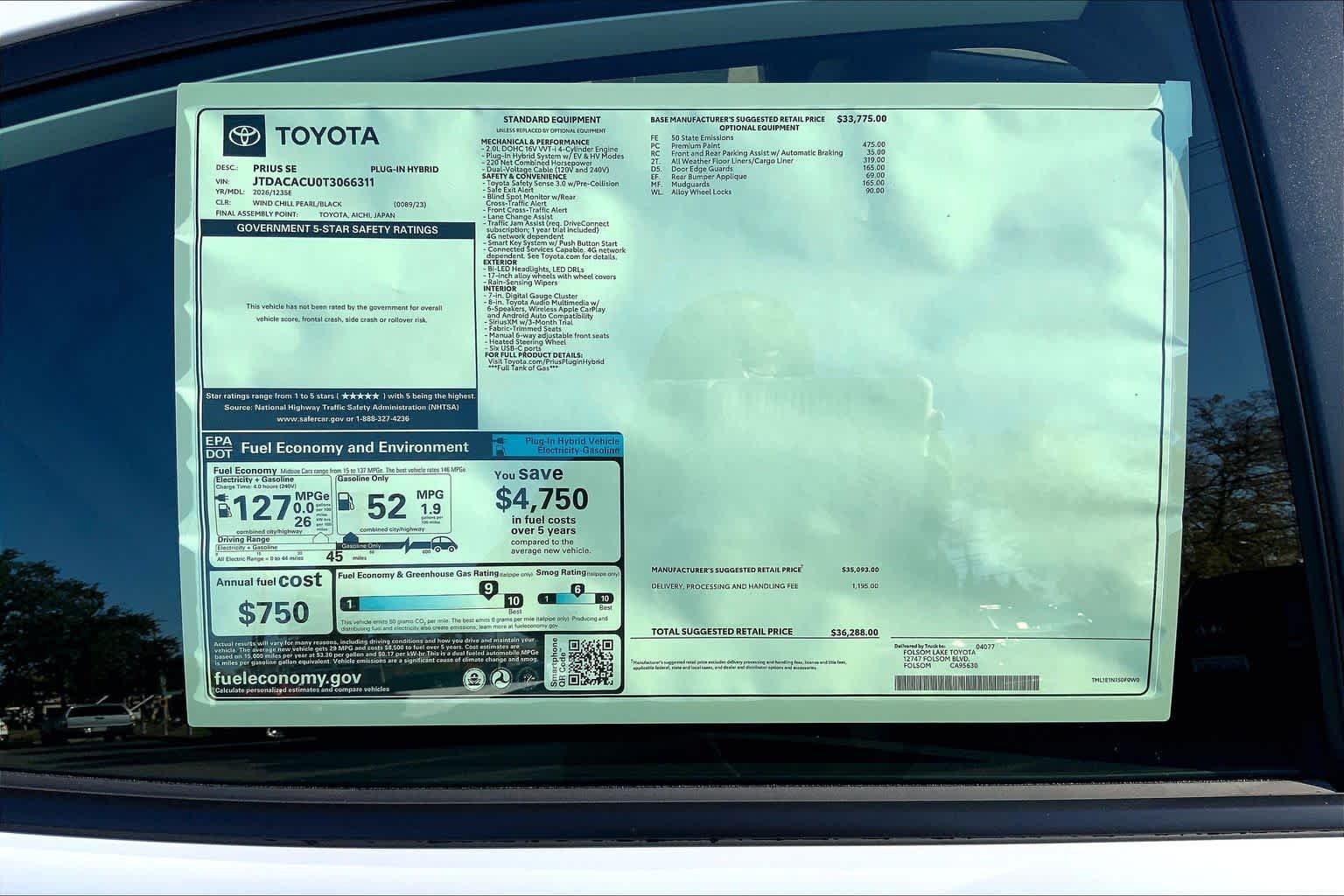 2026 Toyota Prius Plug-in Hybrid SE - Photo 21