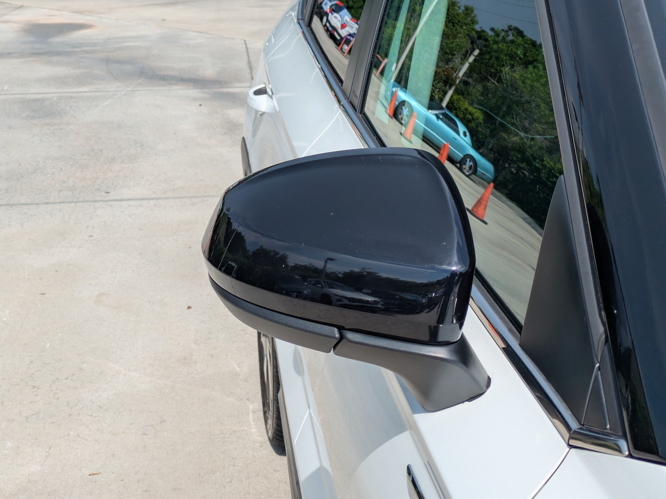 Used 2024  Volkswagen SE image 8