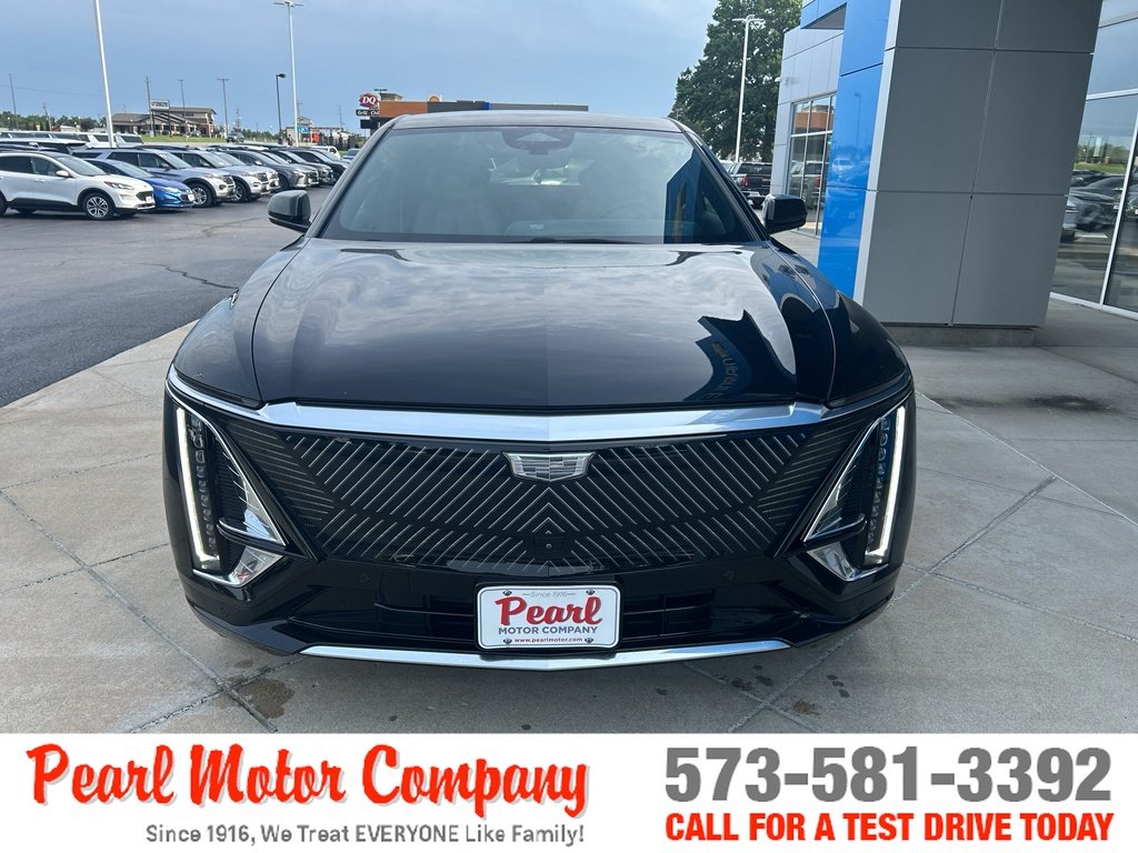 Used 2024 Cadillac LYRIQ Luxury 3 with VIN 1GYKPSRLXRZ126091 for sale in Mexico, MO