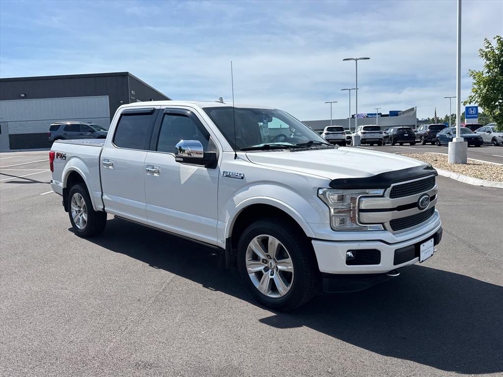 Used 2018 White Platinum Metallic Tri-Coat Ford Platinum image 10