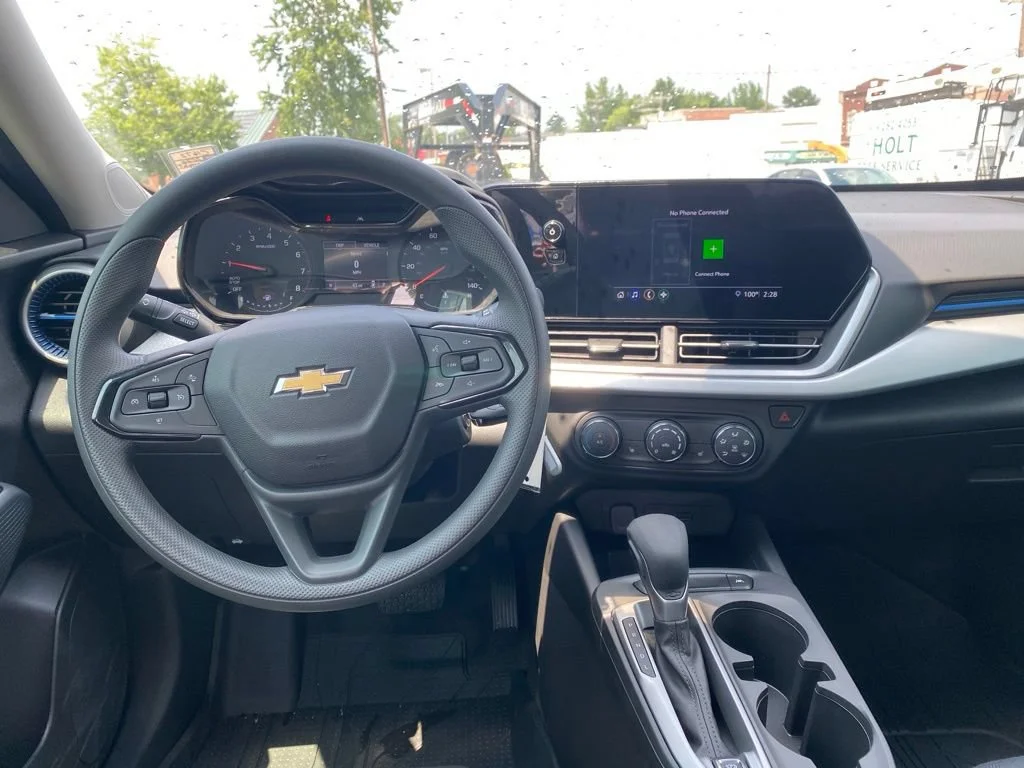 2026 Chevrolet Trax LS - Photo 13