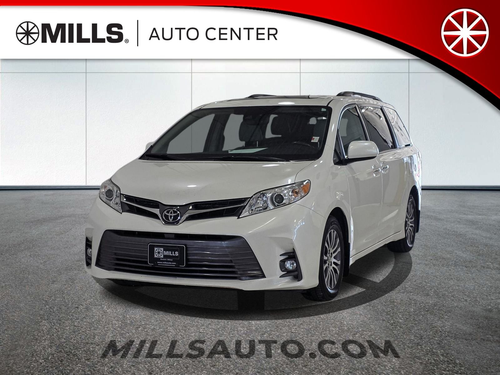 2018 Toyota Sienna XLE