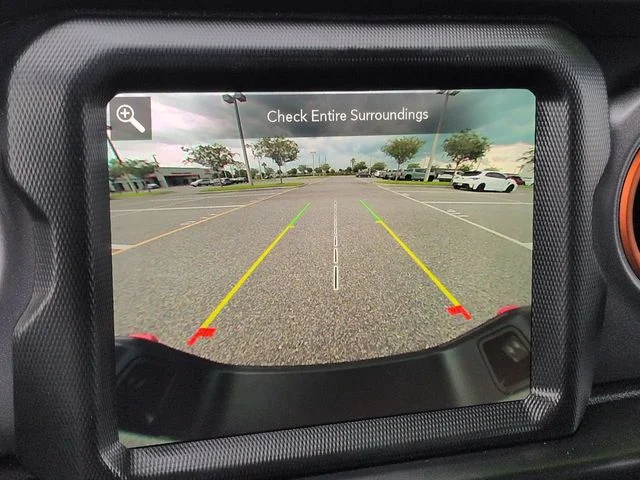 Used 2023 Silver Jeep Mojave image 20