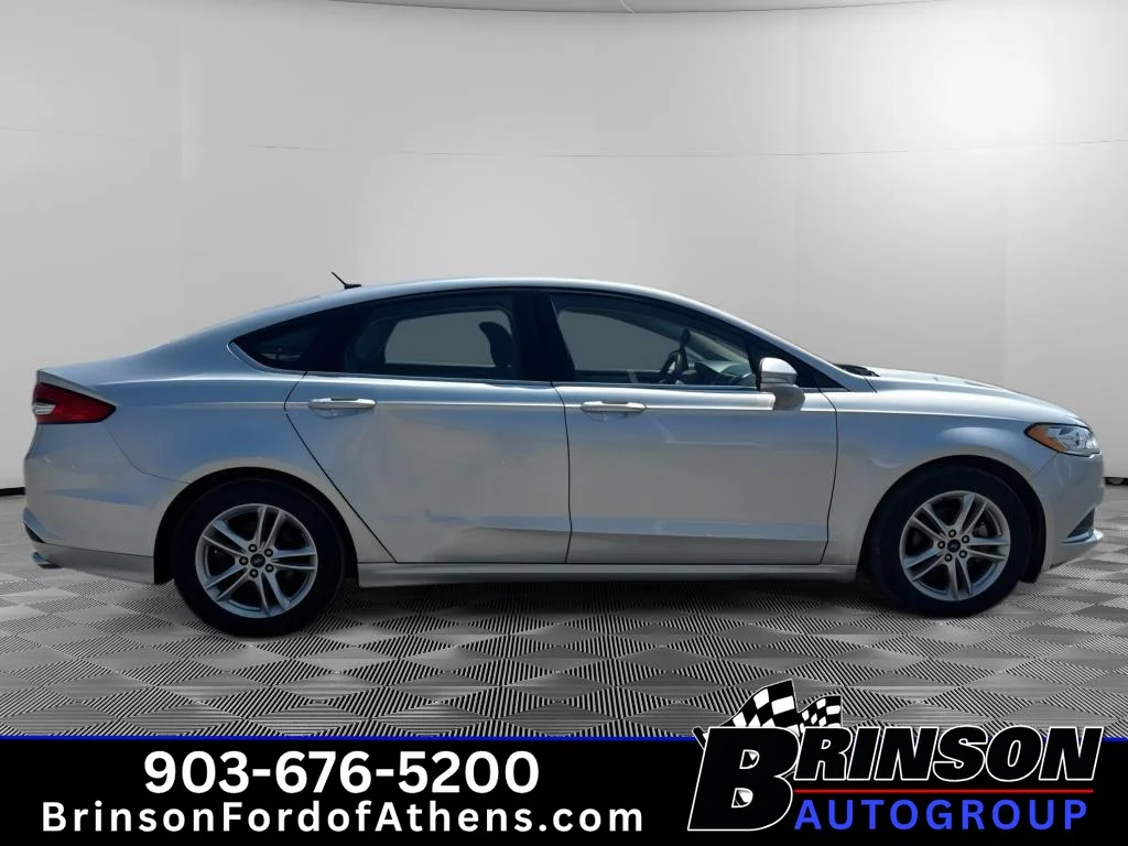 Used 2018 Ingot Silver Metallic Ford SE image 4