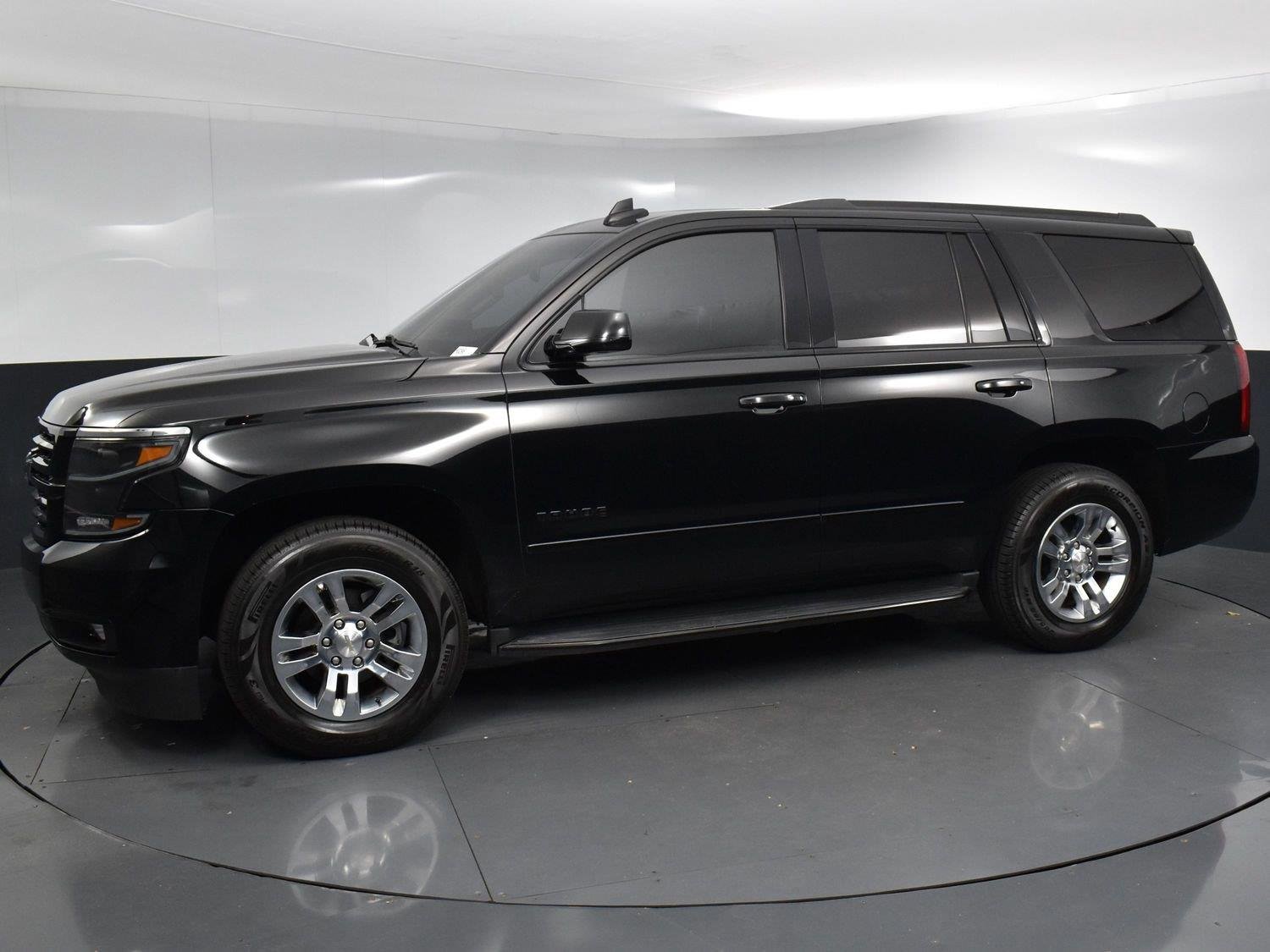 Used 2018 Black Chevrolet Premier image 4