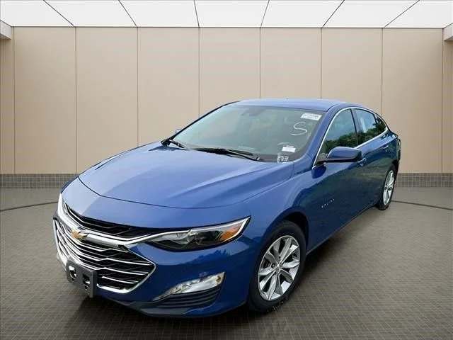 Used 2023 Blue Chevrolet LT image 2