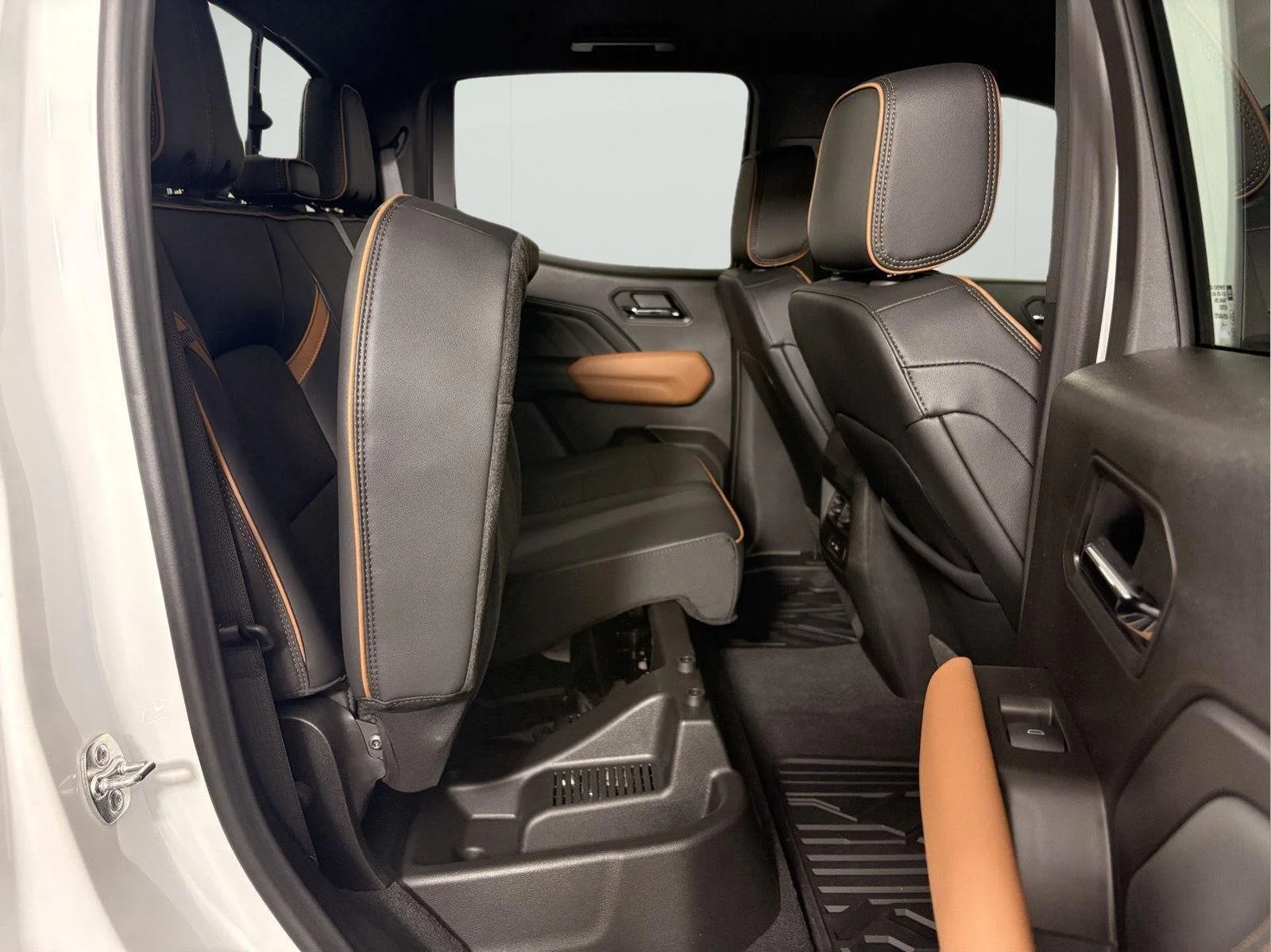 2026 GMC Canyon AT4 - Photo 21