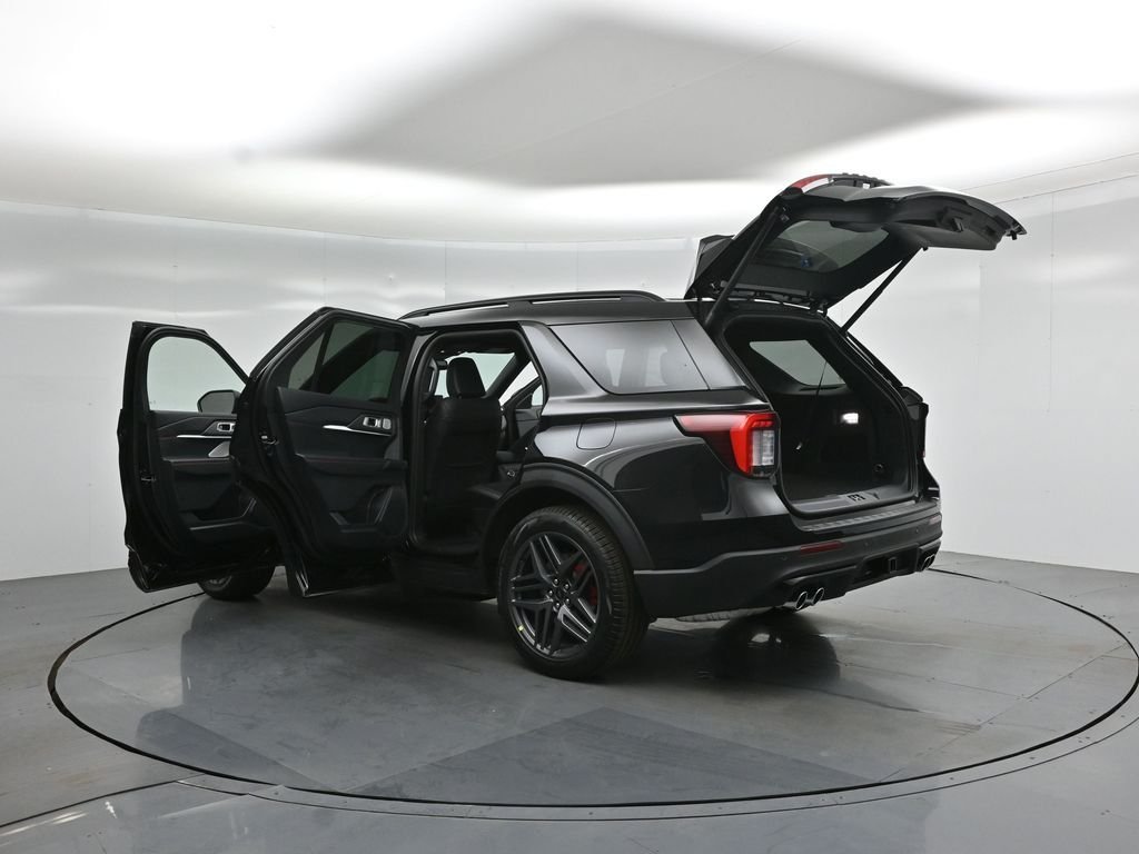 New 2026 Agate Black Metallic Ford ST image 34