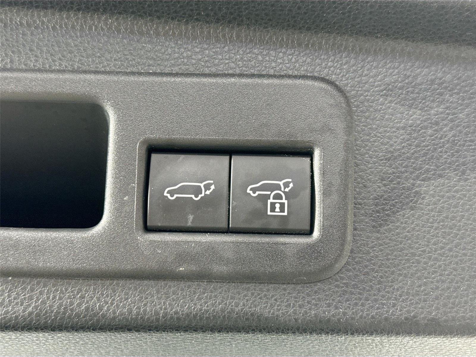 Used 2025 Ice Cap Toyota Hybrid Trailhunter image 40