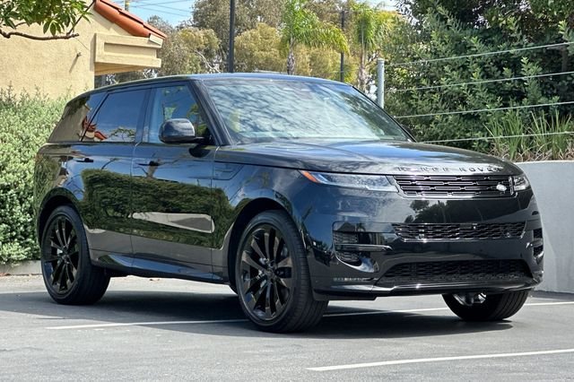 New 2026 Santorini Black Land Rover Dynamic SE image 7